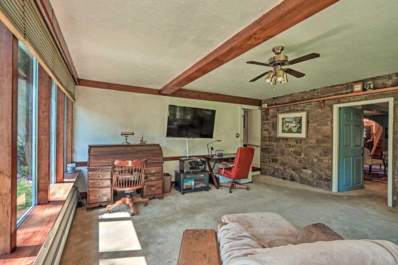 Morgan Hughes Homestead With Game Room And Pool! Lansdale Kültér fotó