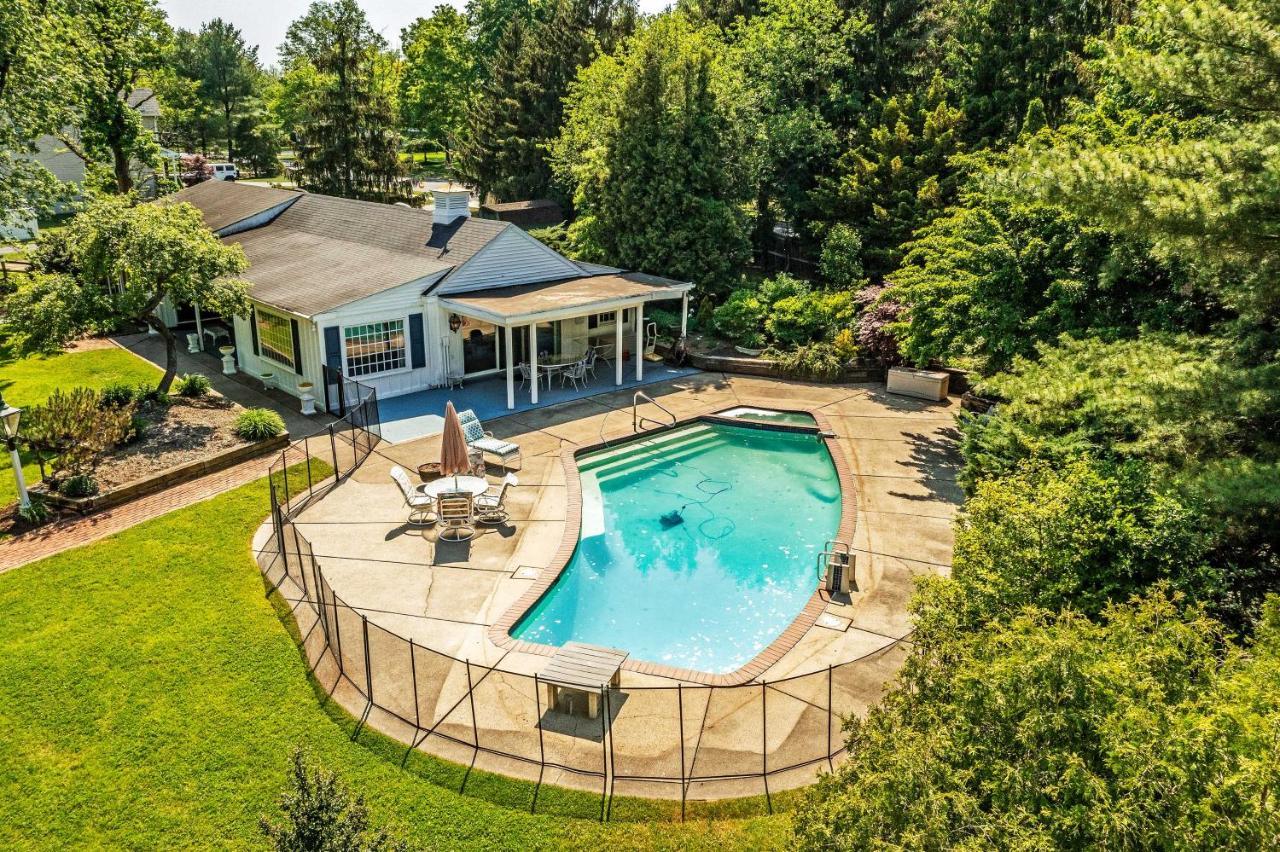 Morgan Hughes Homestead With Game Room And Pool! Lansdale Kültér fotó